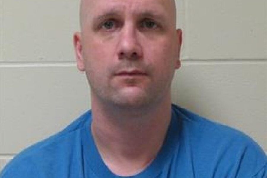 Windsor man wanted on province-wide arrest warrant