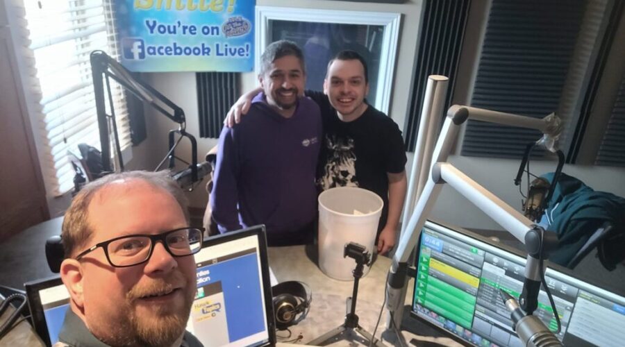 Scottie O had Thom and Jordan in to do the L’arche Hockey Draw