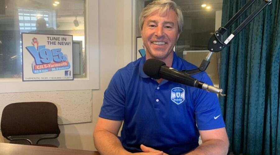 Houston talks ‘CAT’ ferry in visit to Yarmouth