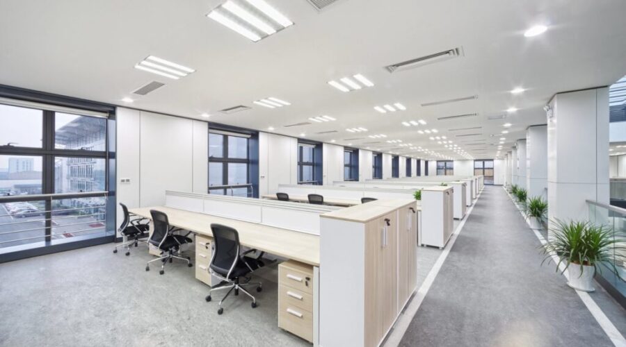 Canada adds 47K jobs, unemployment rate falls to 6.5%