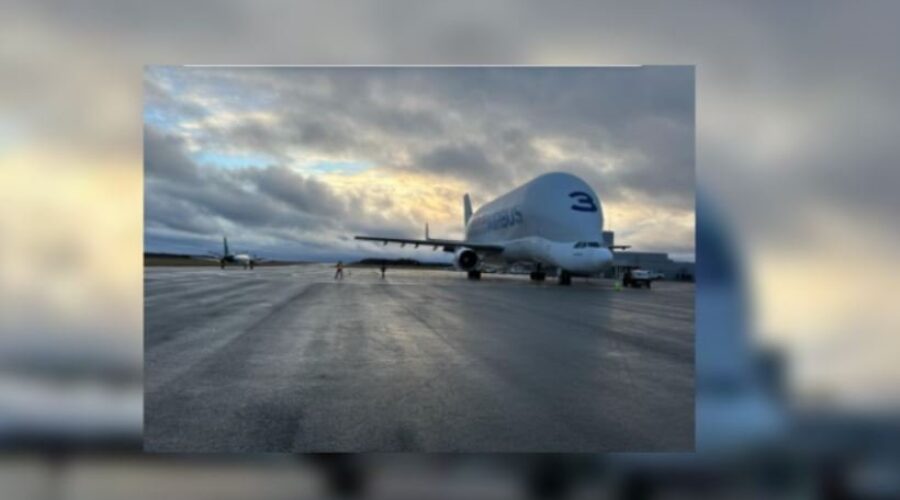 Beluga airplane makes unexpected stop in Sydney