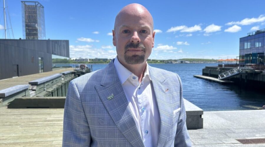 Canada Post strike not a major disruption for small enterprise, says CEO of business commission