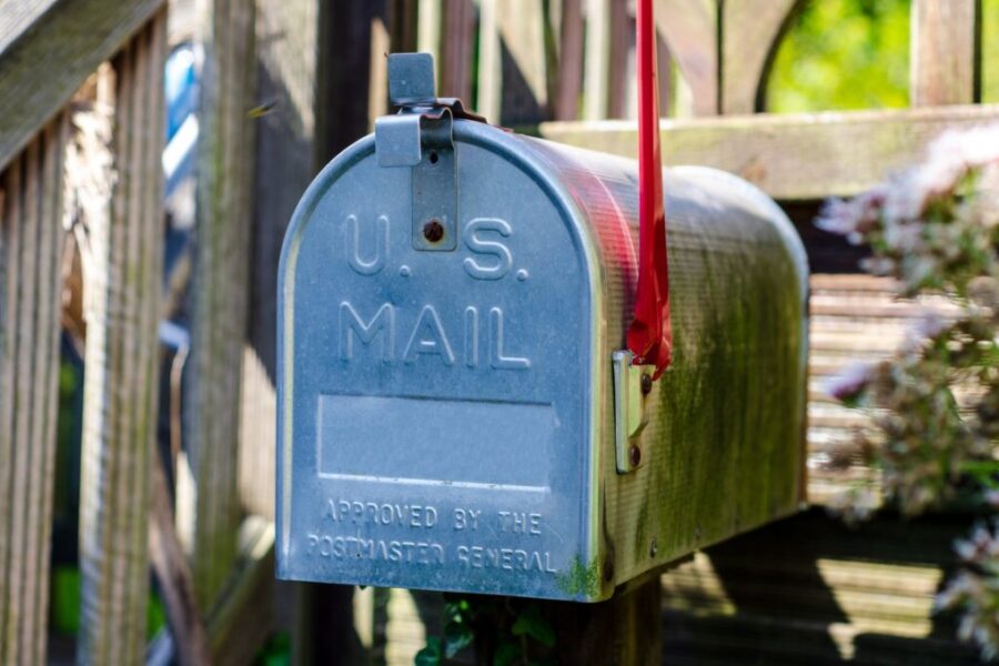 U.S. Postal Service not accepting mail to this country due to Canada Post strike