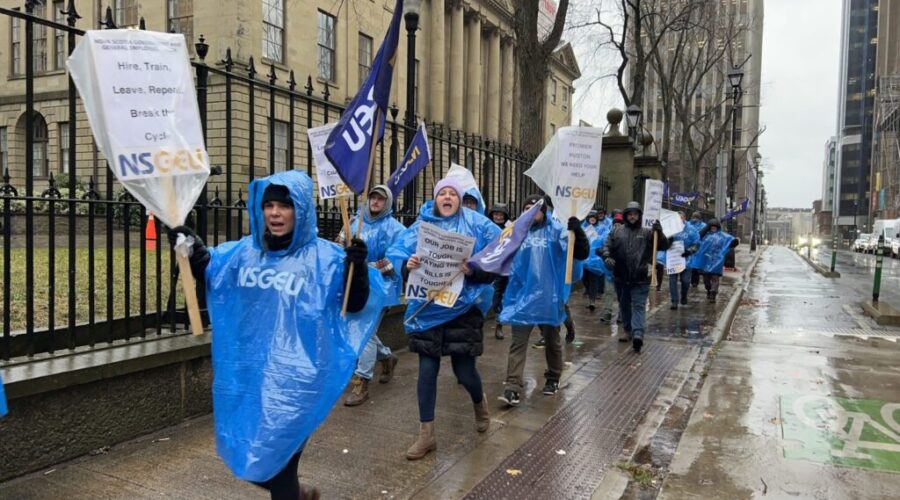 Low pay leads to high rate of jail worker turnover, says union