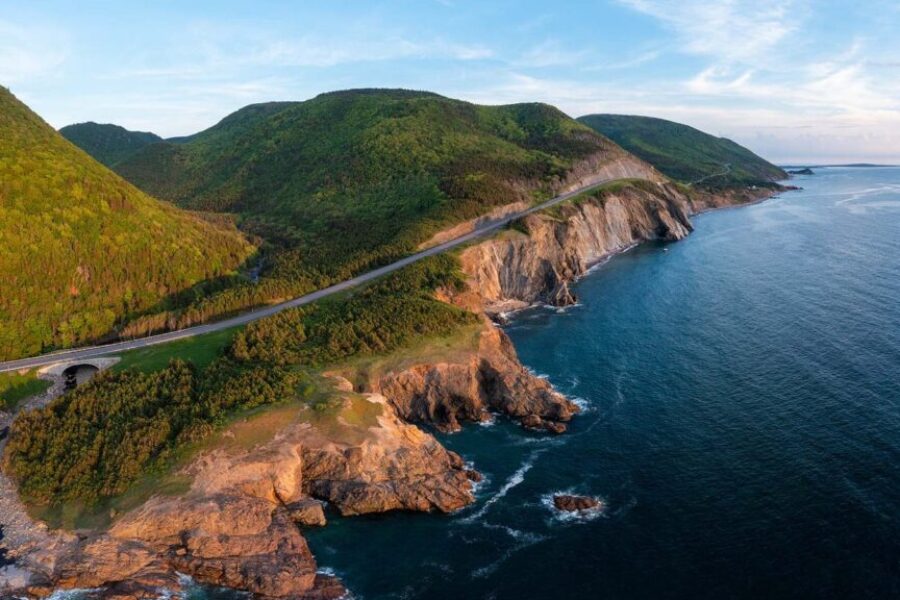 Feds announce tourism discounts with focus on young people