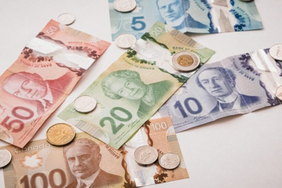 More Canadians facing financial issues, according to survey