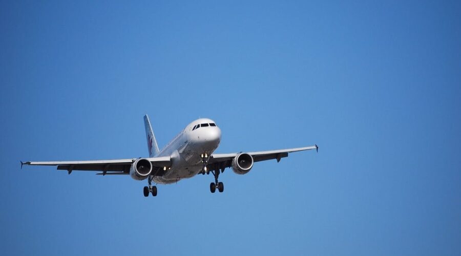 Union says flight attendants to continue strike