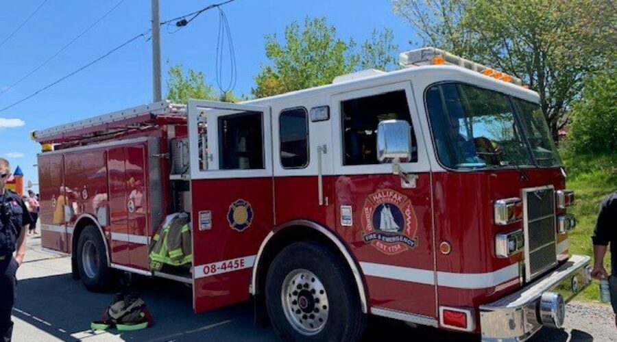 Halifax fire union frustrated by Susies Lake wildfire response