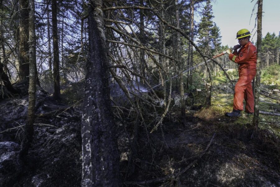 UPDATE: 2 p.m.: Long Lake wildfire still about 3200 hectares, Simonds Lake under control