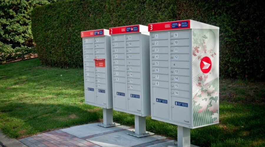 Final day for Canada Post workers to vote on offers