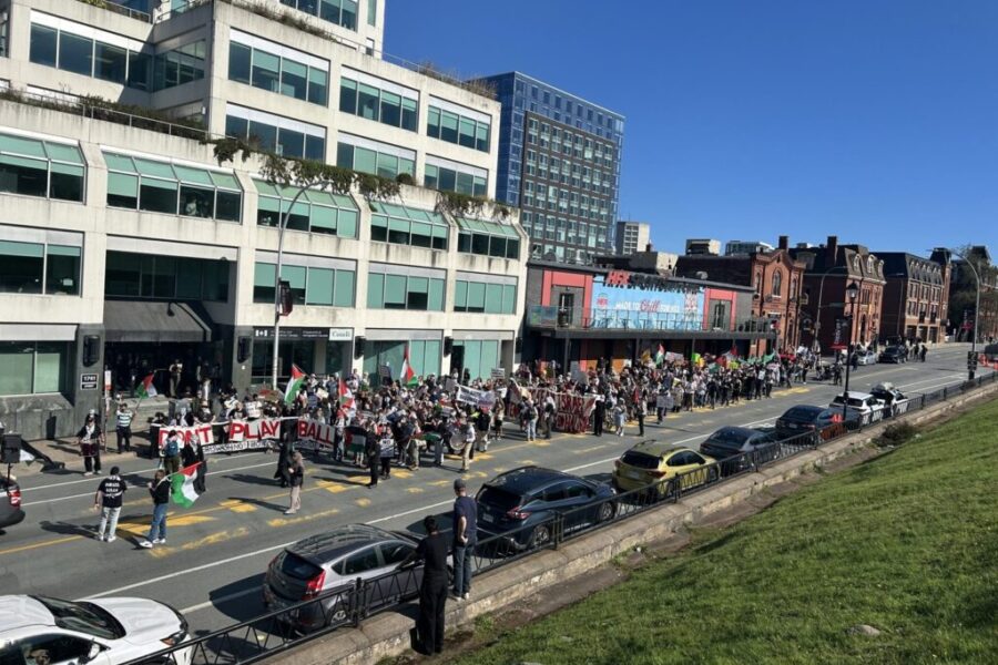 Canada beat Israel in Davis Cup tennis matches with an empty stadium