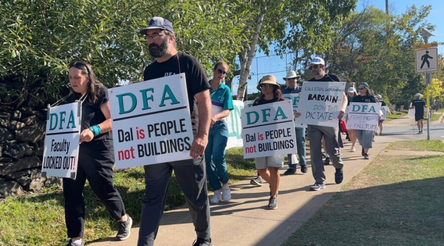 Dal faculty union to go over new offer, wants to meet again
