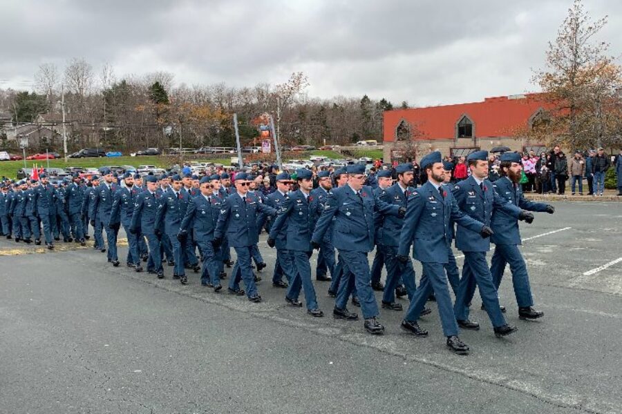 New bill clarifies military uniforms allowed in government buildings