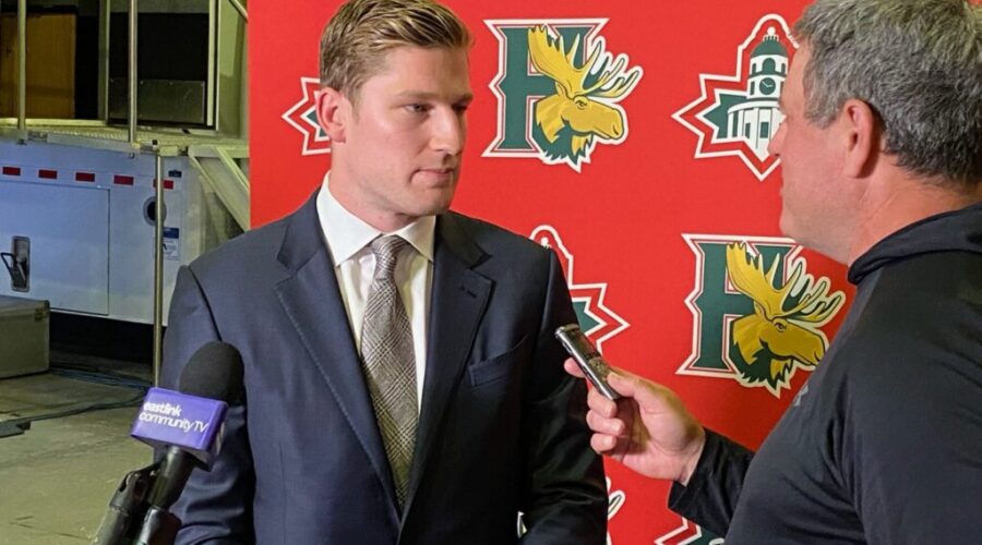 Nathan MacKinnon becomes highest scoring Avalanche player