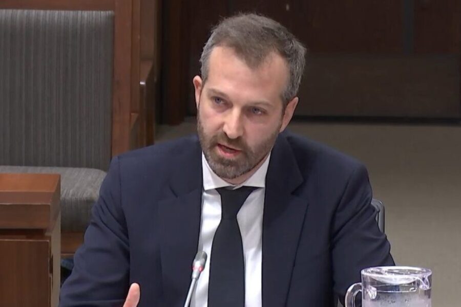 Canada Post losing $10M each day, minister says