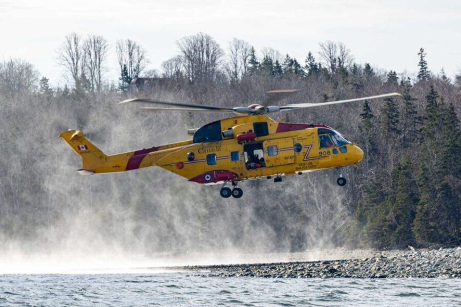 Man found after search on Lake Rossignol