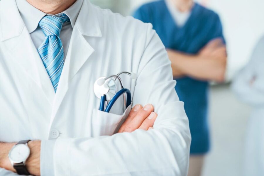 Feds hope to attract more international doctors with faster path to permanent residency