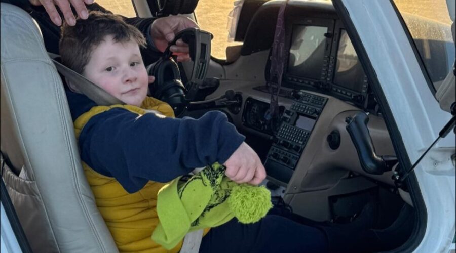 Pilot Dimitri Neonakis makes a dream come true for an 8 year old