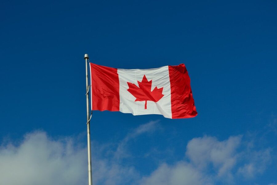 Kingsbury, Thompson named Canada’s flag bearers