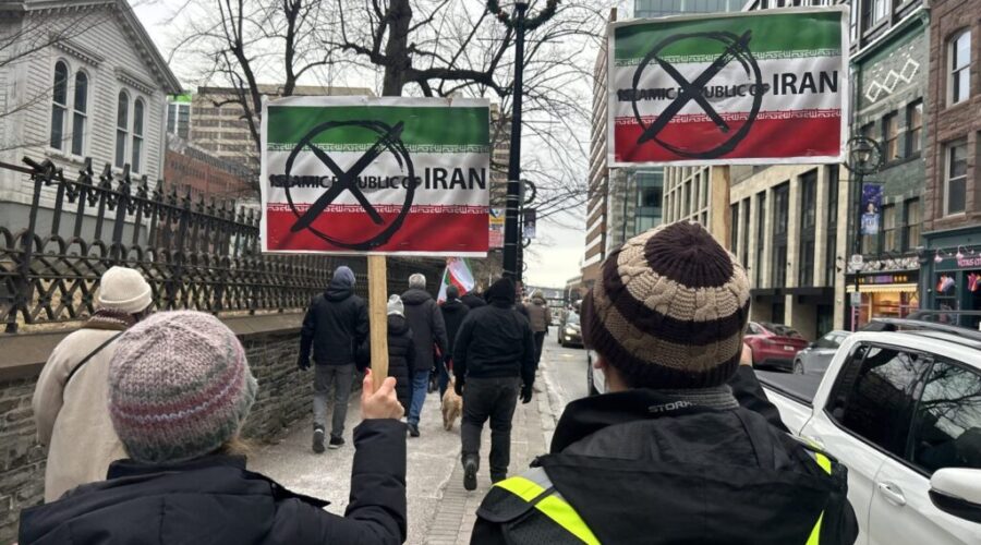 Iranians and supporters call on Canada to help protesters in Iran