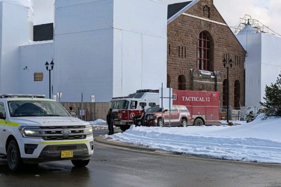 UPD: Fire out at historic Halifax Armoury; roads reopen to traffic