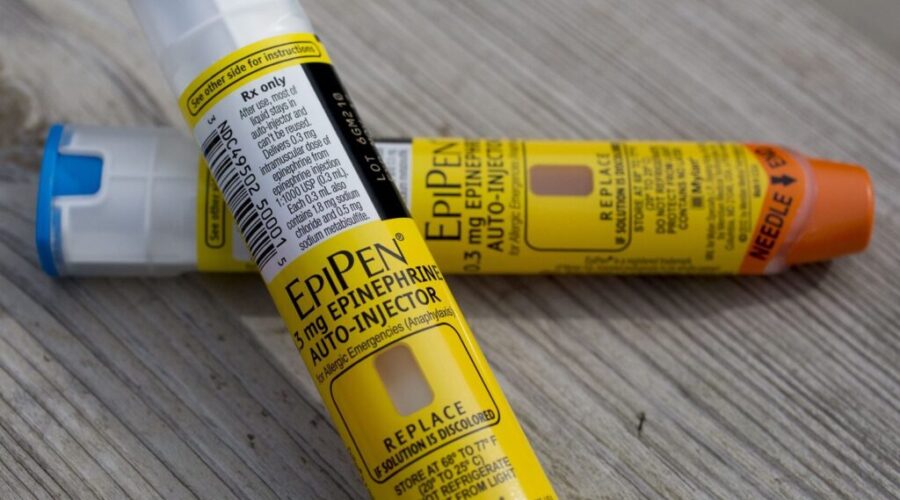 Defective EpiPen packaging