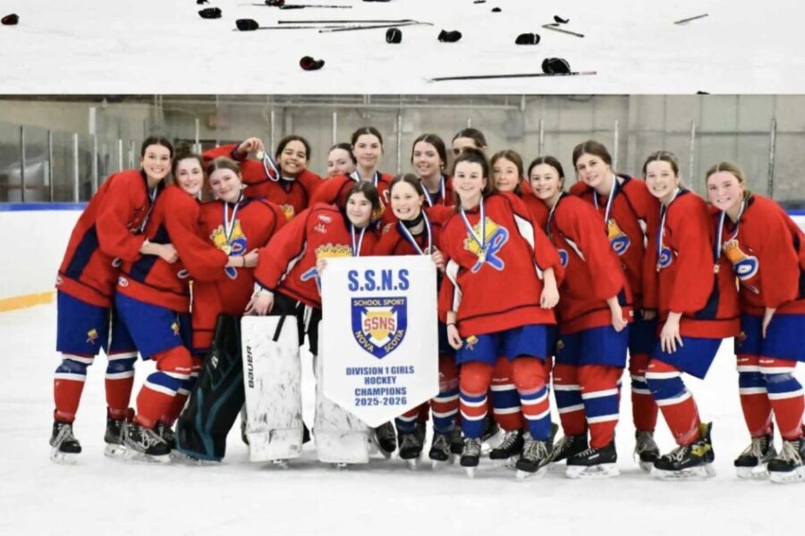 Dr. J.H. Gillis Royals hockey team win D1 Championship