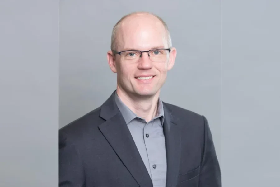 Do all provinces benefit equally from the removal of interprovincial trade barriers?