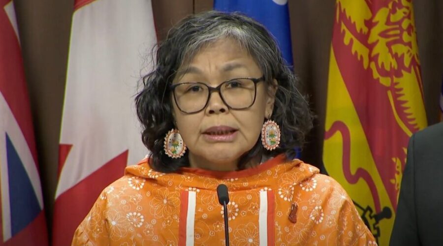 NDP MP Lori Idlout crosses floor, joins Liberals