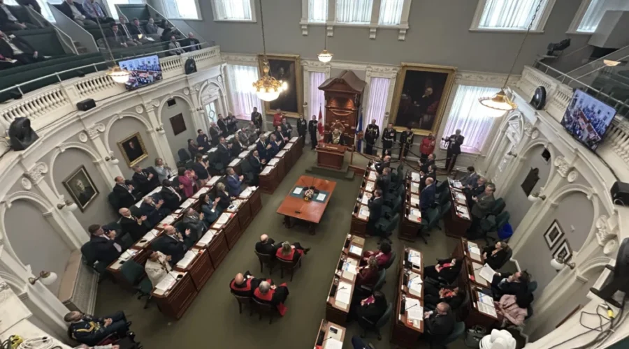 Debate over looming long-term care strike raised in legislature