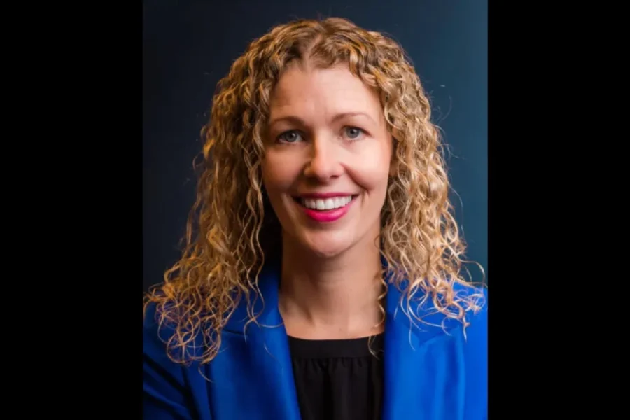 Monette Pasher, president of the Canadian Airports Council, keeps Canadians Connected
