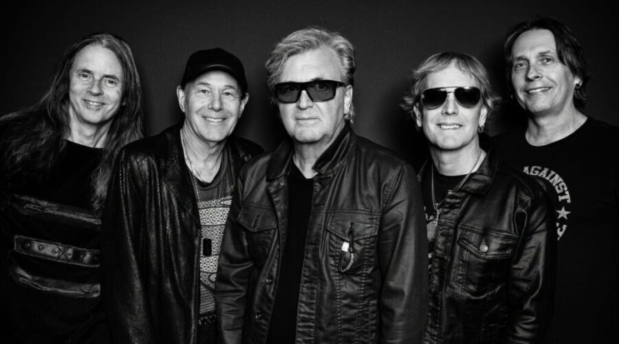 LISTEN- A Chat With Derry Grehan From Honeymoon Suite