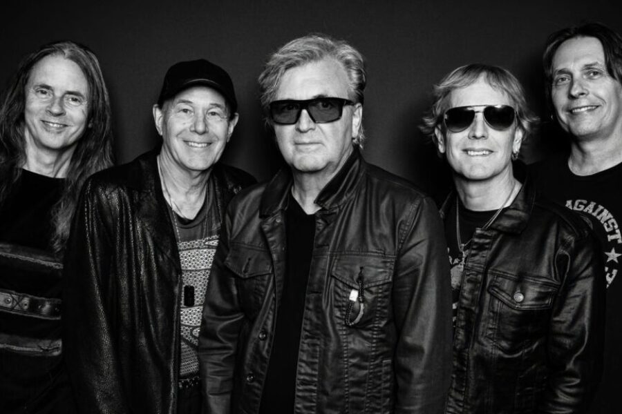 LISTEN- A Chat With Derry Grehan From Honeymoon Suite