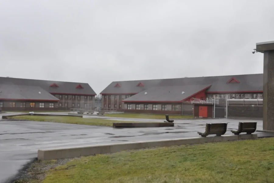 Lockdown ended at Springhill jail after stabbing weapons found