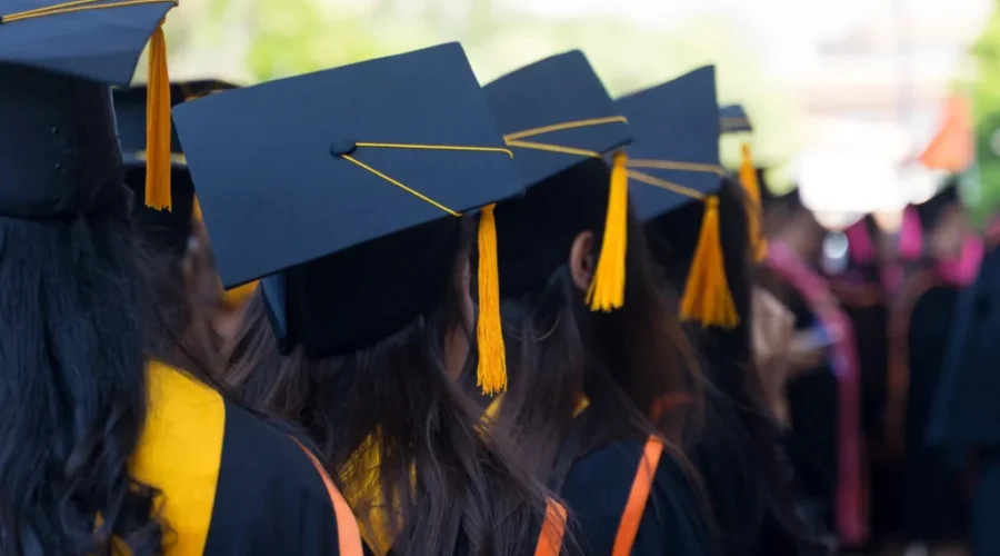 Grads no longer need to reapply for zero interest student loans
