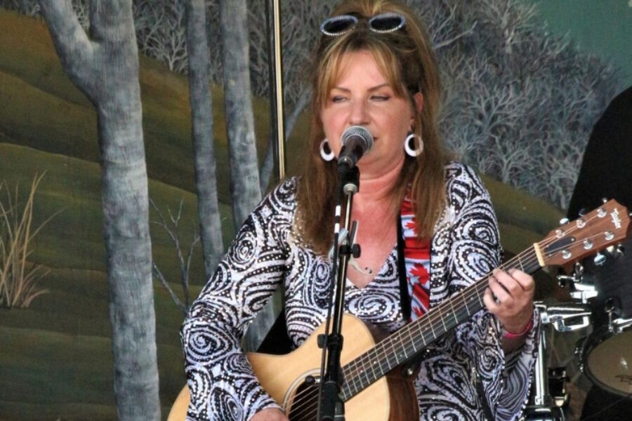 The inspiring journey of Jackie Putnam + a look at live music around the Quads