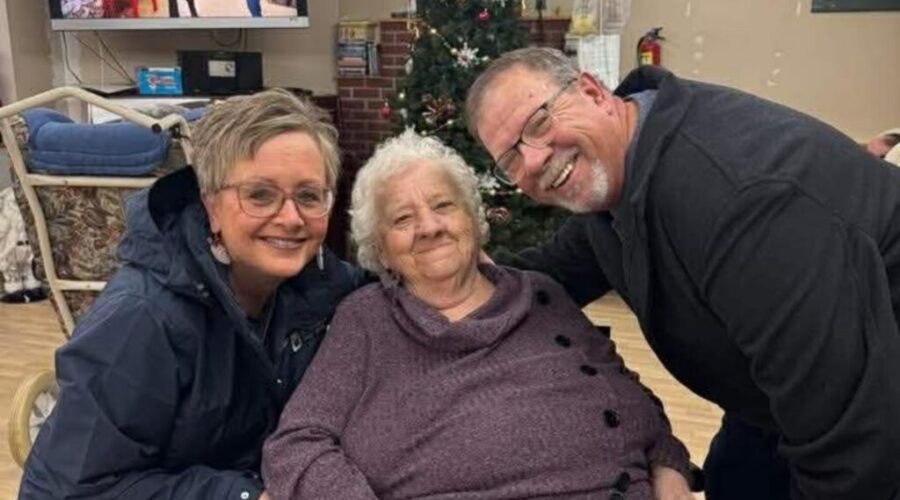 Families report decline in seniors as long-term care strike continues