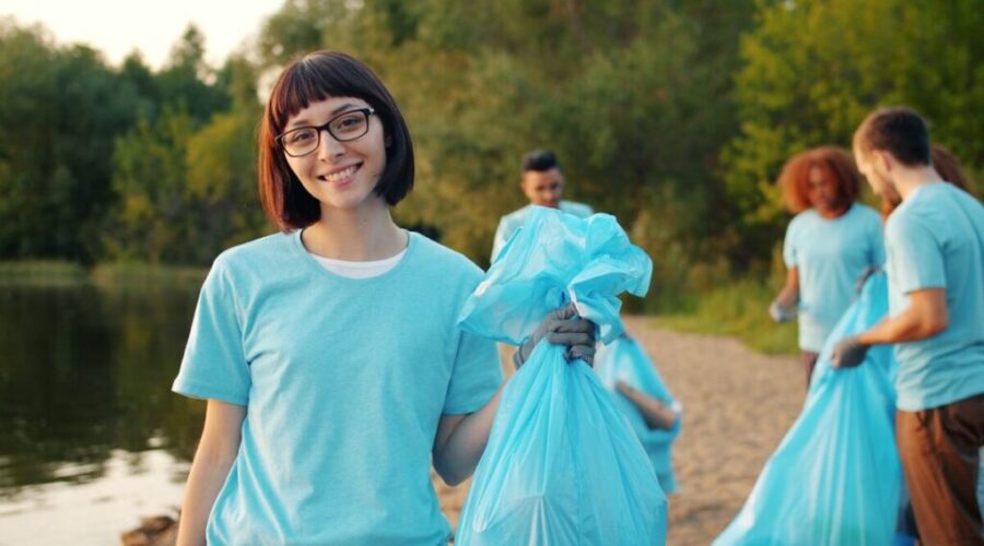 Nominate a Volunteer of the Year for Port Hawkesbury by May 8