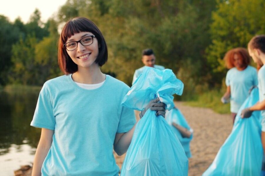 Nominate a Volunteer of the Year for Port Hawkesbury by May 8