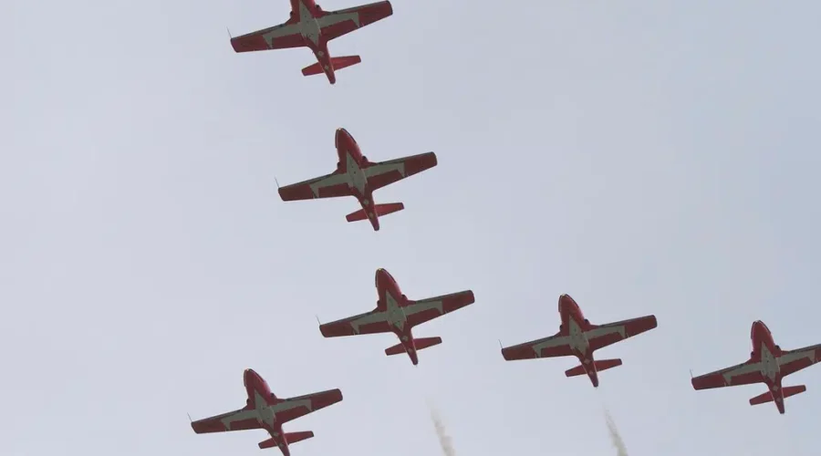 Snowbird stunt planes flying over N.S. Monday as retirement looms