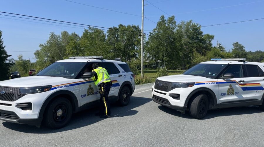 Police watchdog investigating after RCMP officer shoots man in Chelsea